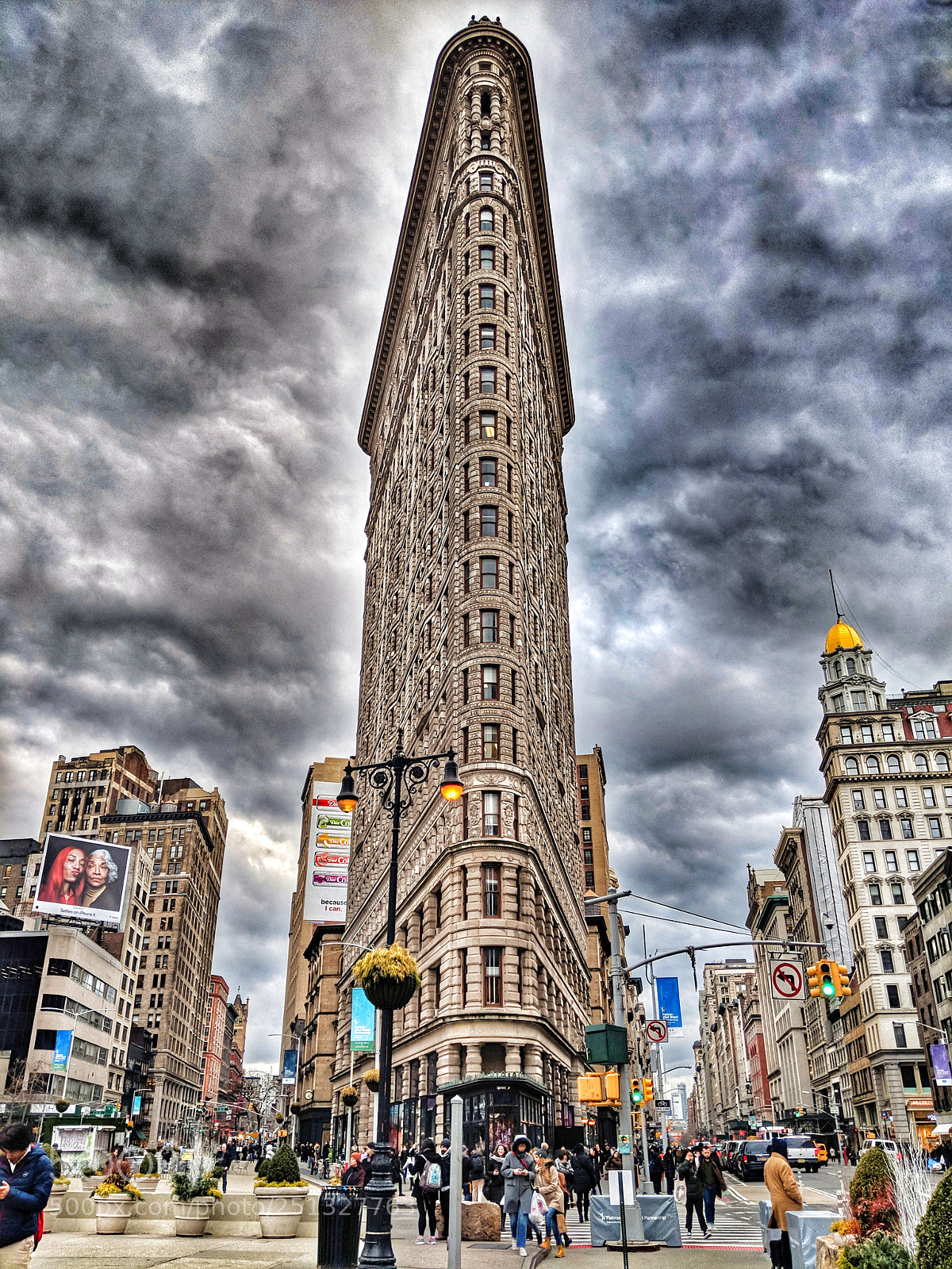 Google Pixel 2 XL sample photo. Flatiron hdr photography