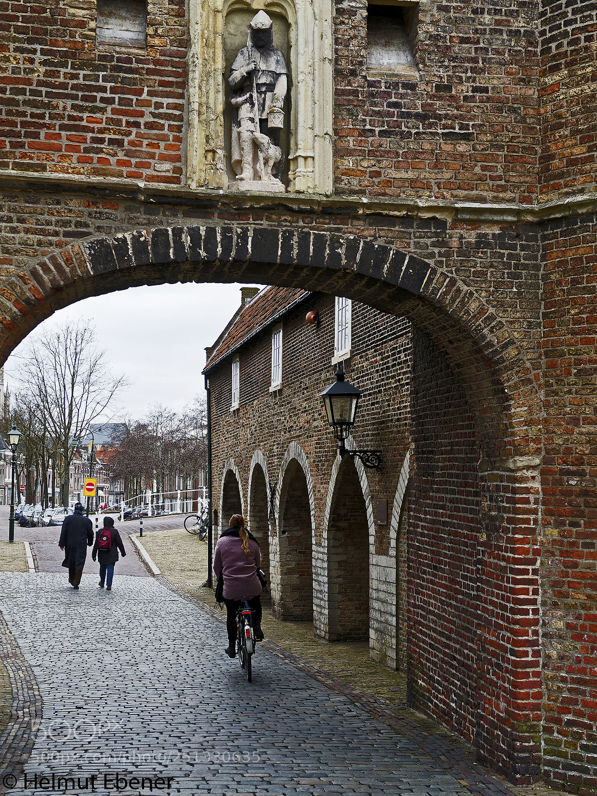 Olympus OM-D E-M5 sample photo. Delft nl, am osttor photography