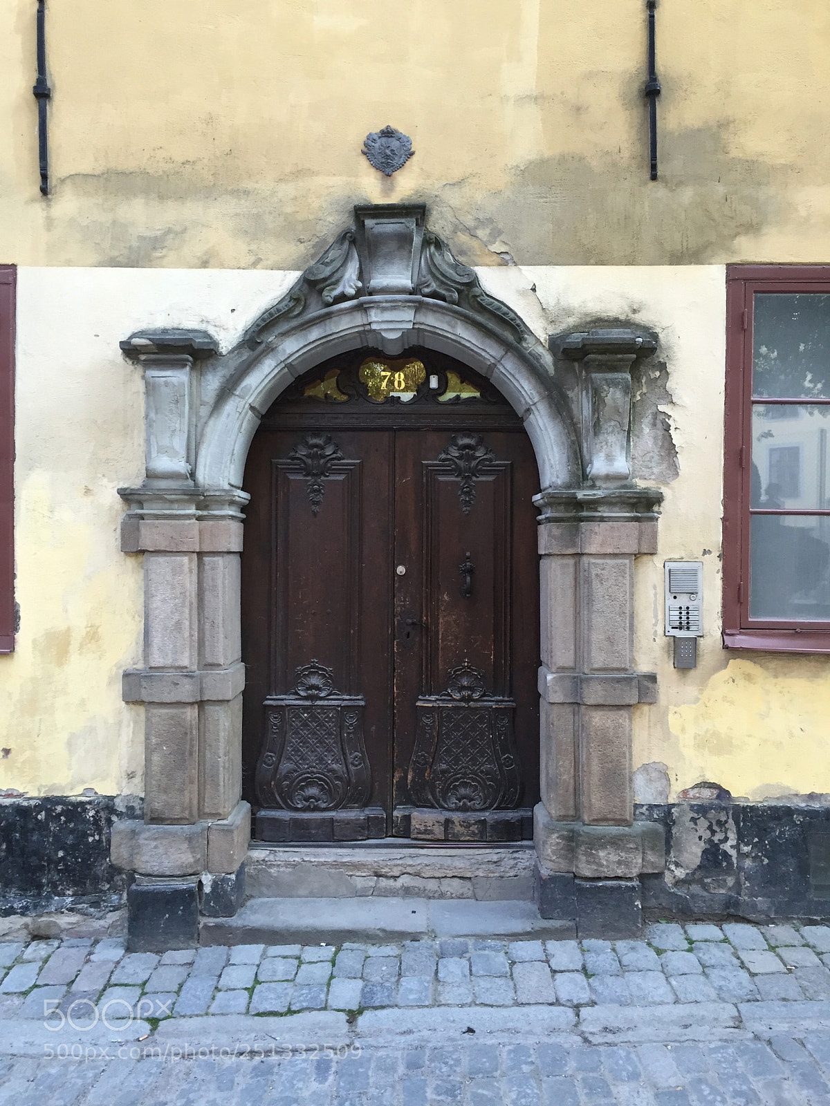 Apple iPhone 6 sample photo. Swede doorway photography
