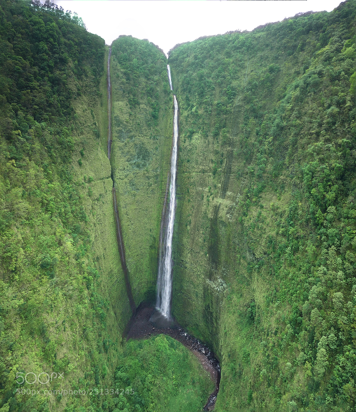 DJI FC220 sample photo. Hi'ilawe falls, hawaii photography