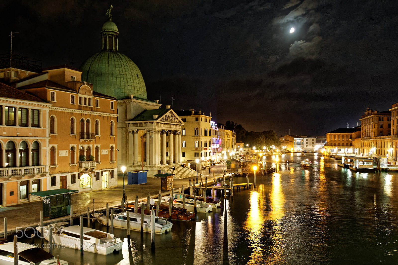 Canon EOS 70D sample photo. Venice night photography