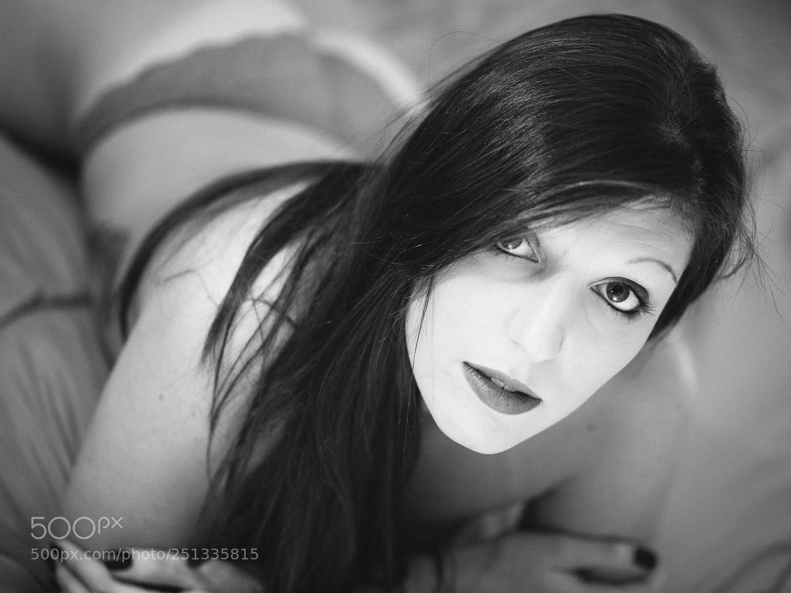 Olympus PEN-F sample photo. Elodie : portrait photography