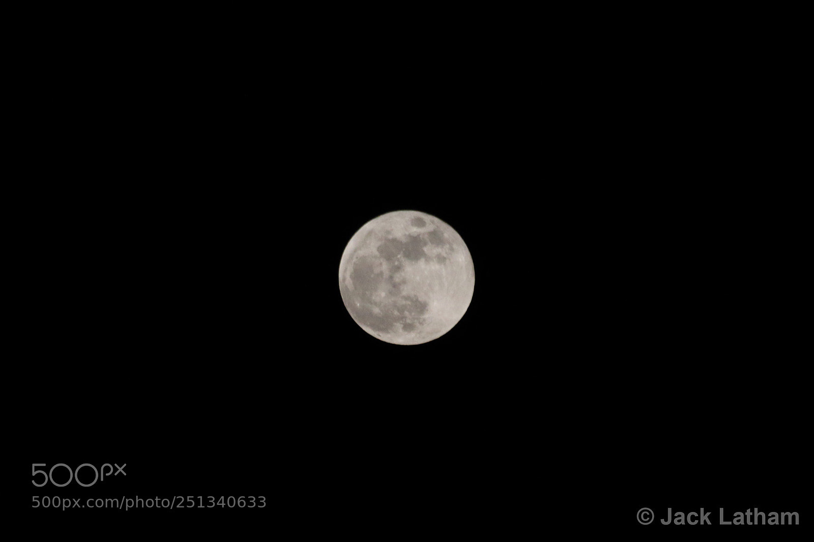 Canon EOS 1300D (EOS Rebel T6 / EOS Kiss X80) sample photo. Supermoon photography
