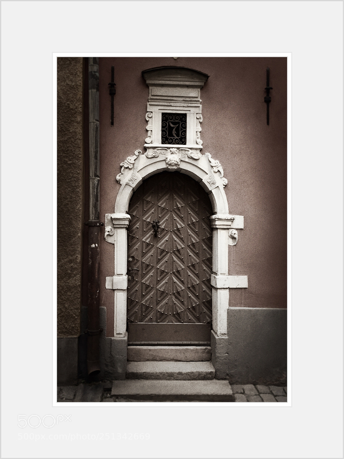 Apple iPhone 6 sample photo. Stockholm door photography