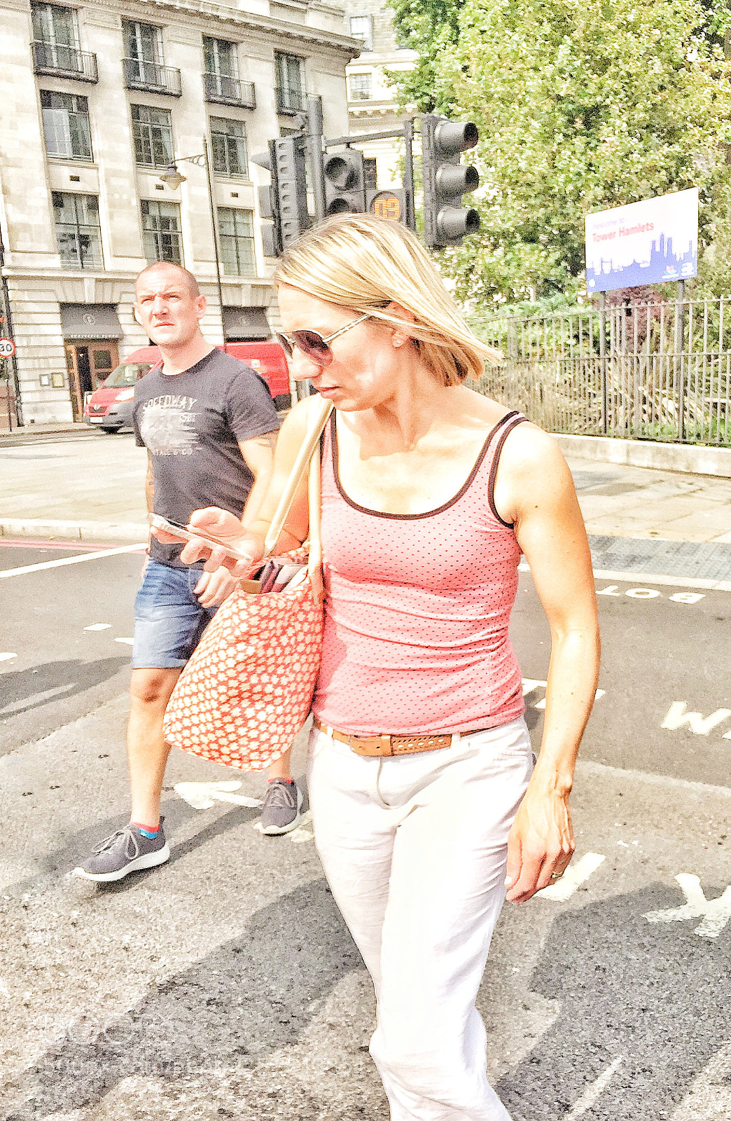 Apple iPhone 6 sample photo. London streets photography