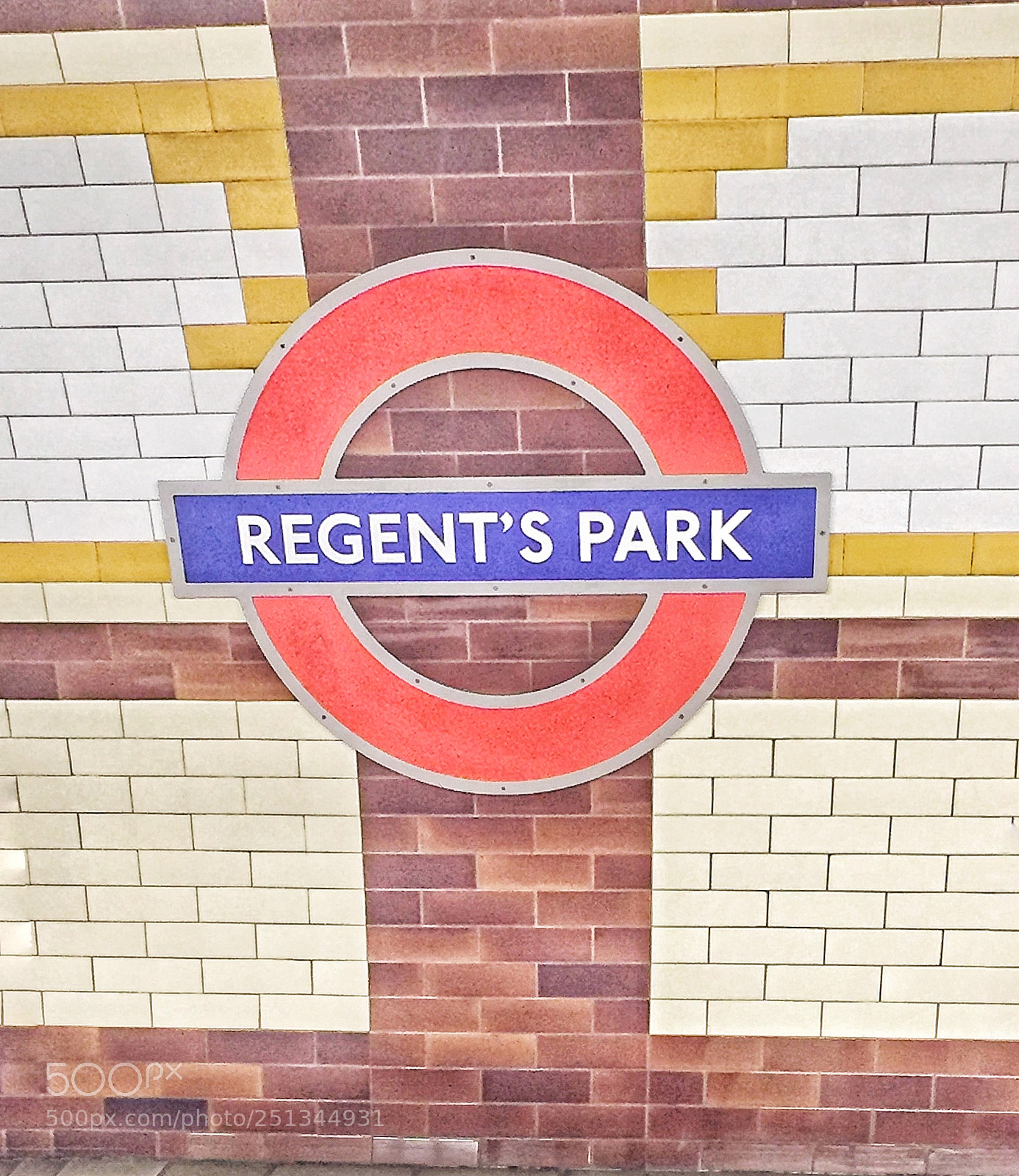 Apple iPhone 6 sample photo. Regent's park underground station photography