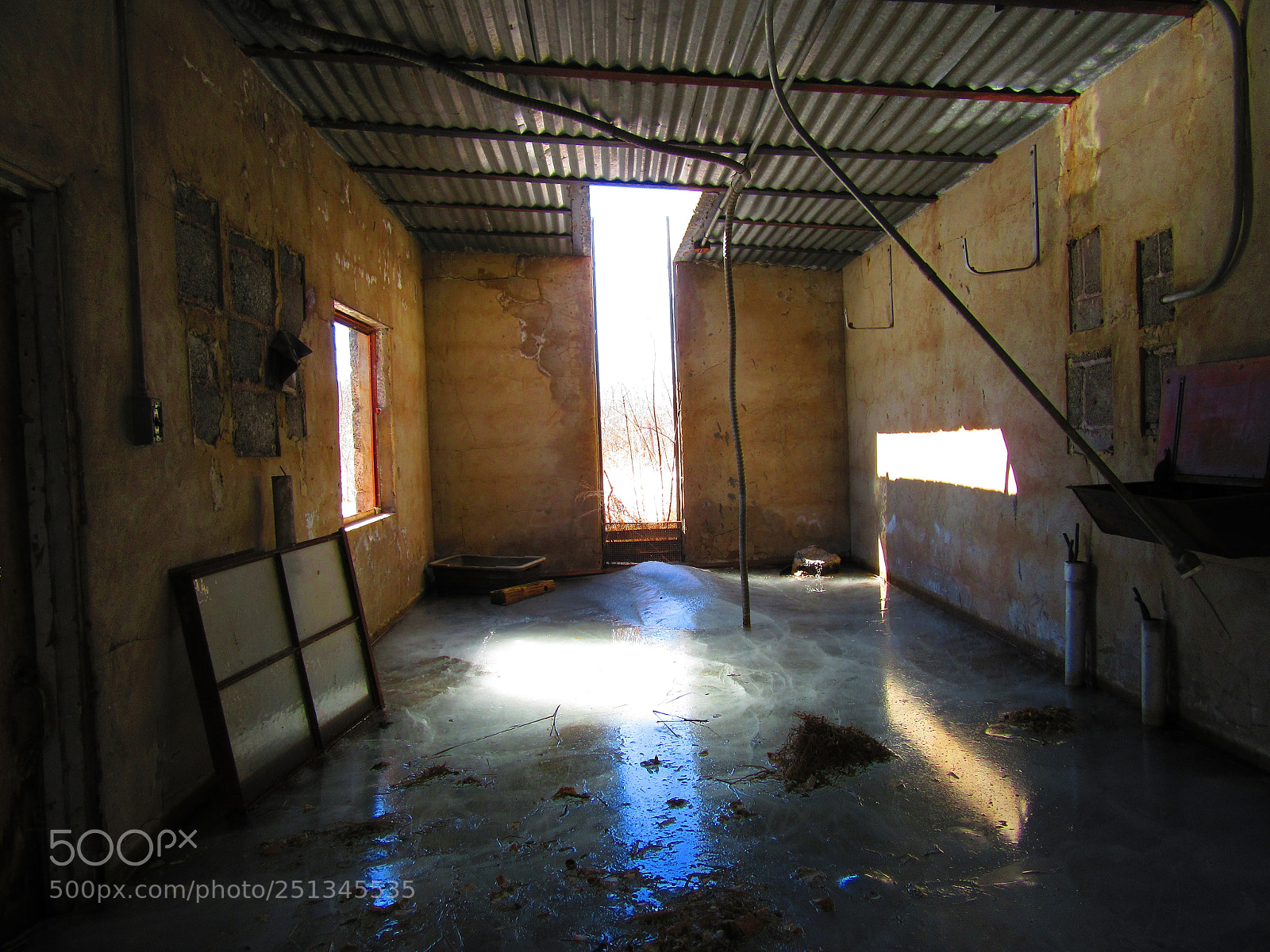 Canon PowerShot SX610 HS sample photo. Abandoned room photography