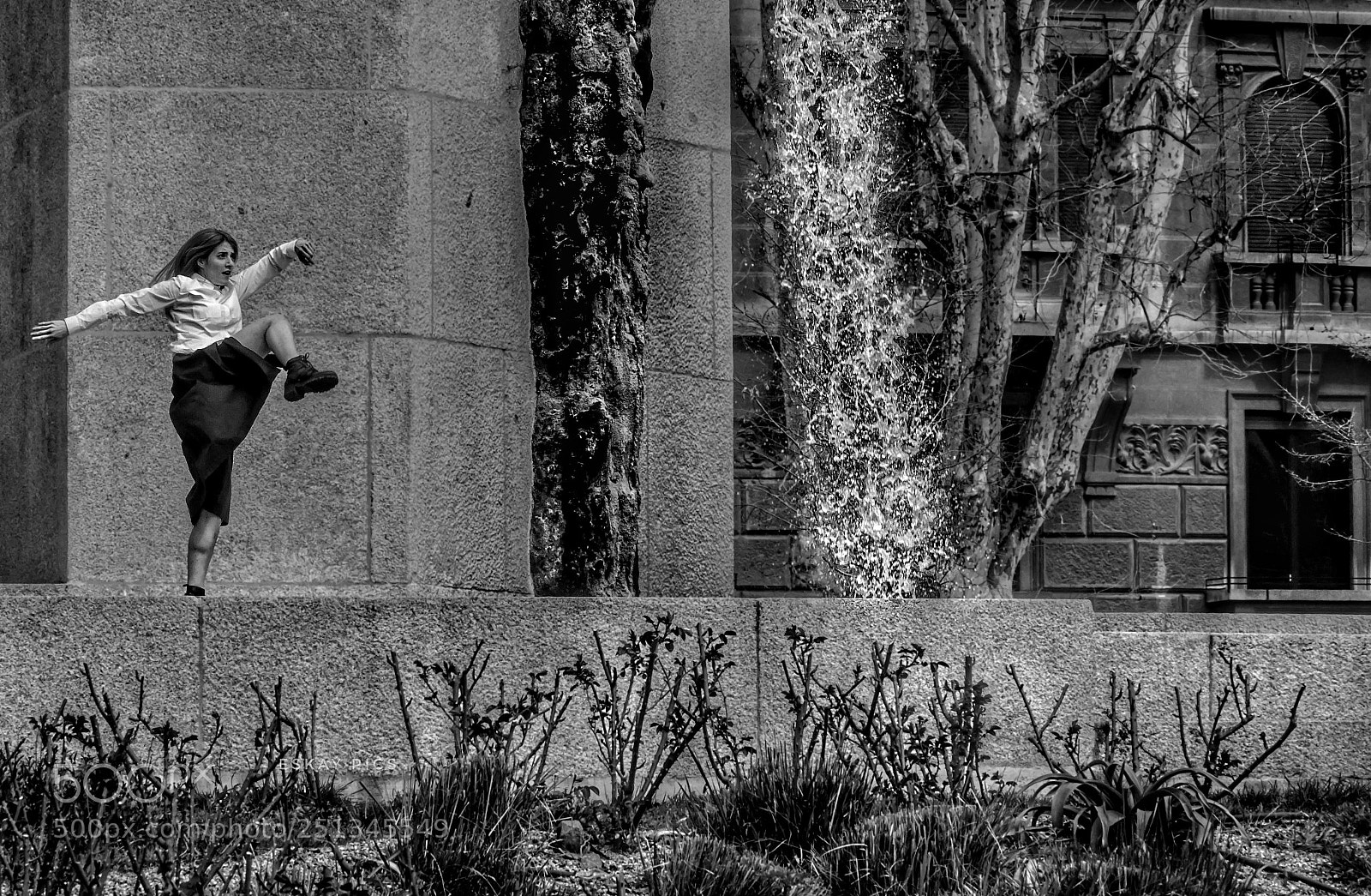 Sony a6000 sample photo. Instants of fluid freedom 1/2 photography