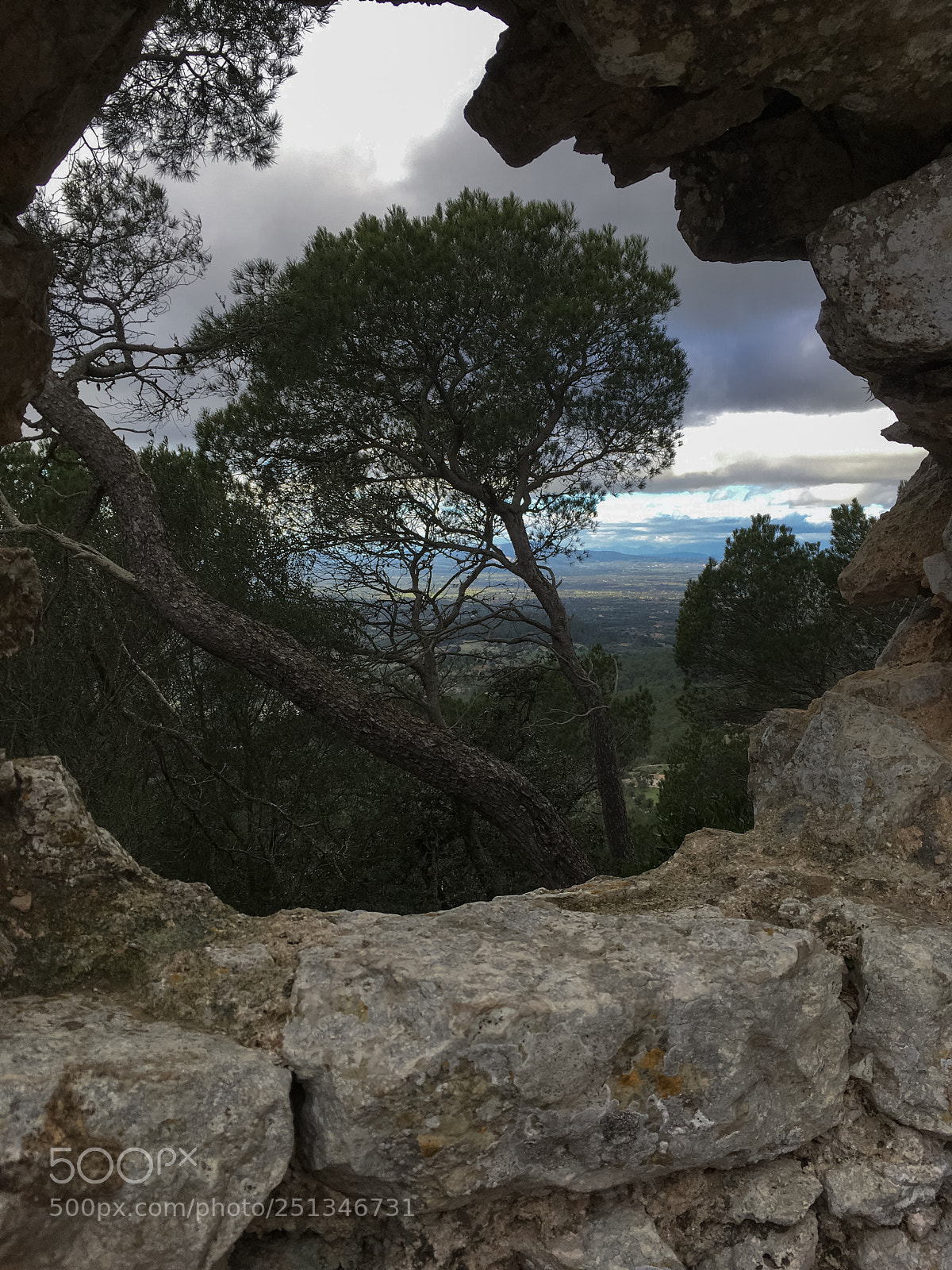 Apple iPhone SE sample photo. Castillo de santueri, felanixt photography