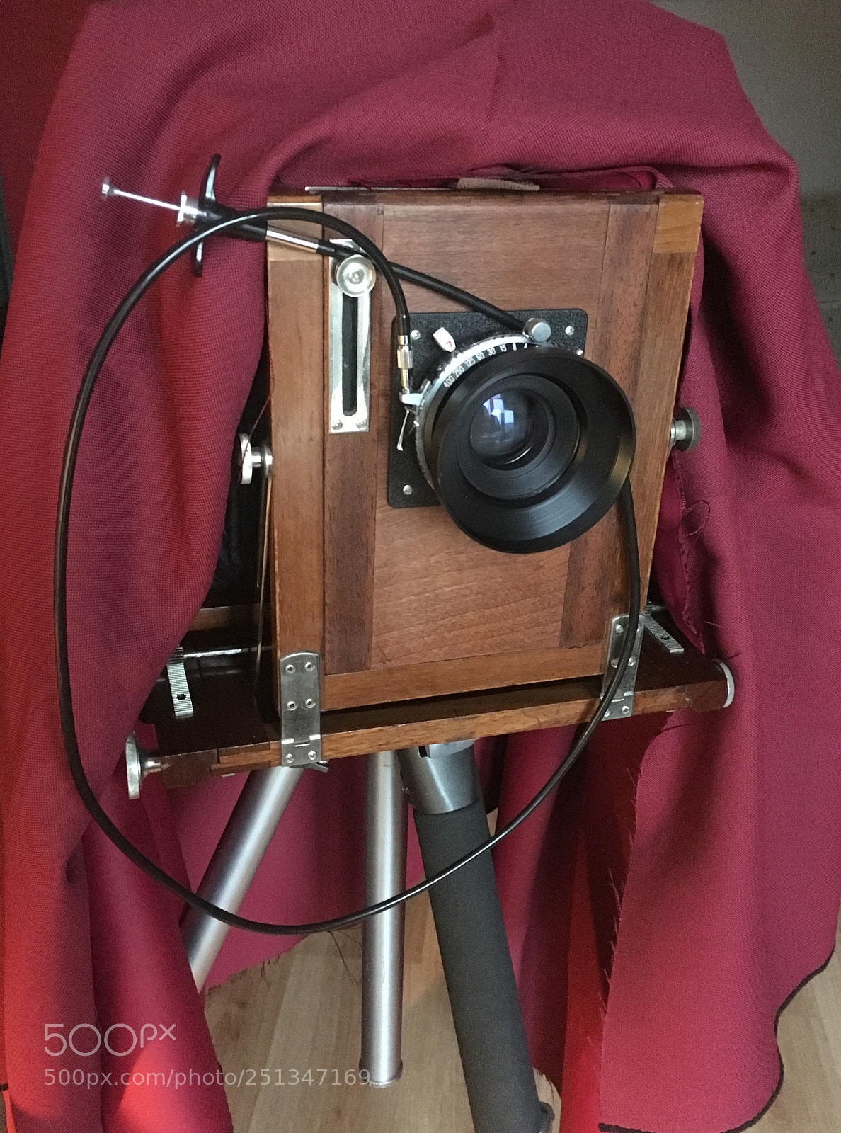 Apple iPhone SE sample photo. Gran formato; early 1900 photography