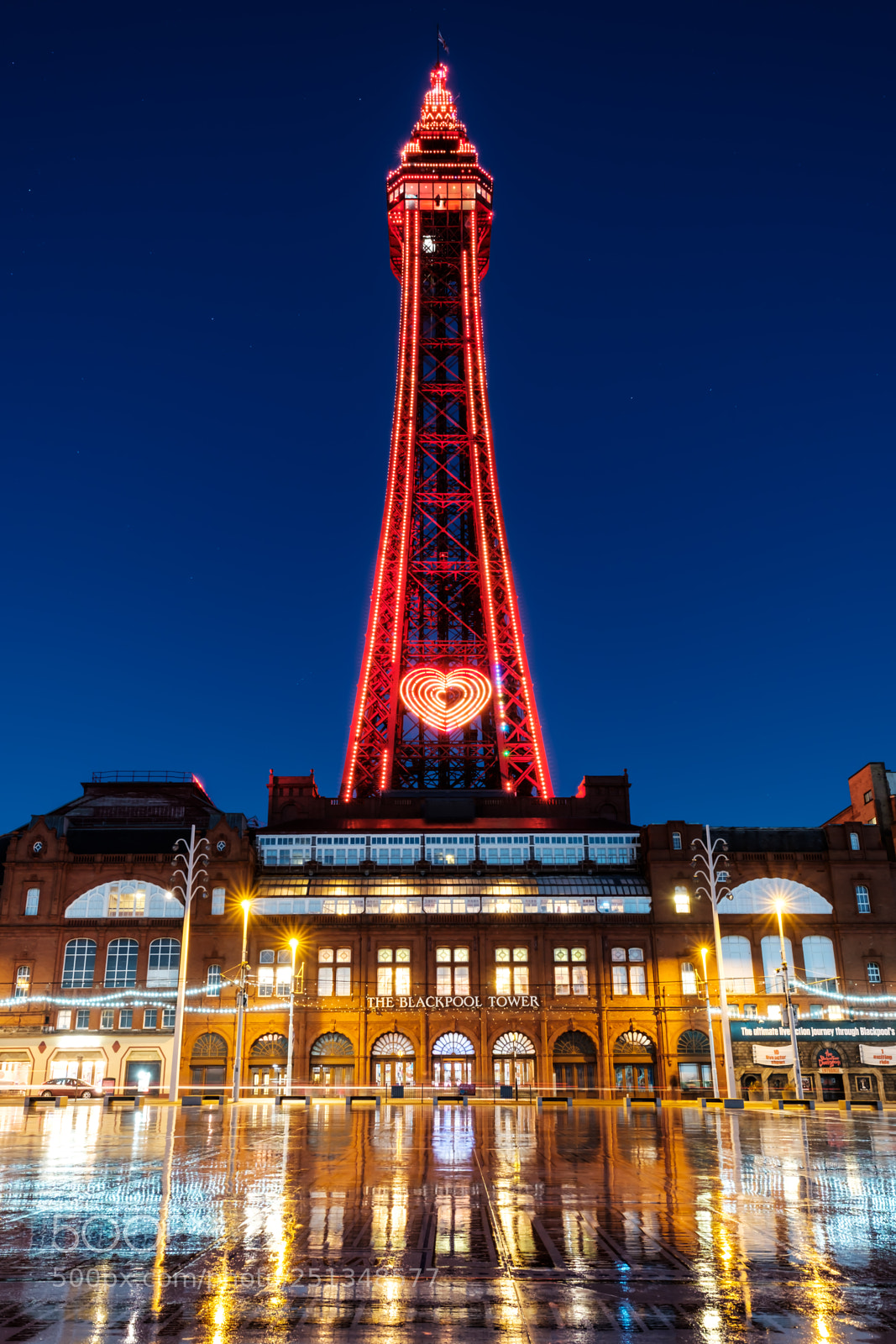 Fujifilm X-T20 sample photo. Blackpool tower at night photography