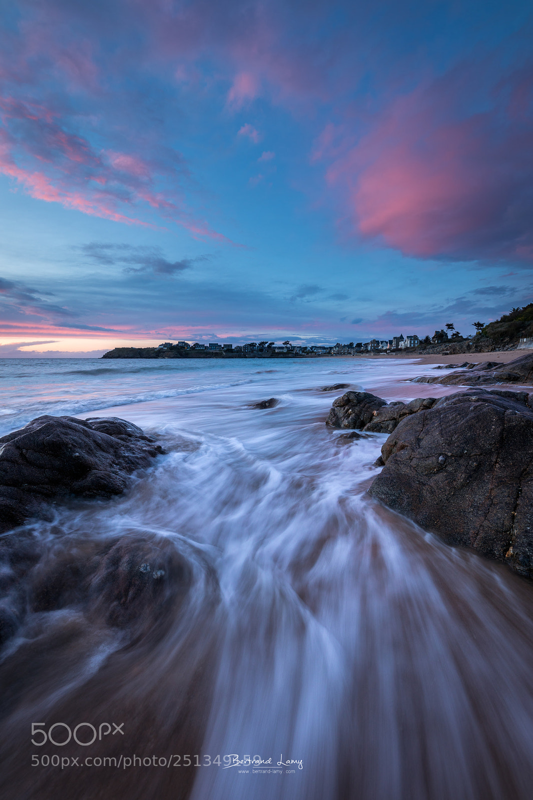 Canon EOS 5D Mark IV sample photo. La plage du pont photography