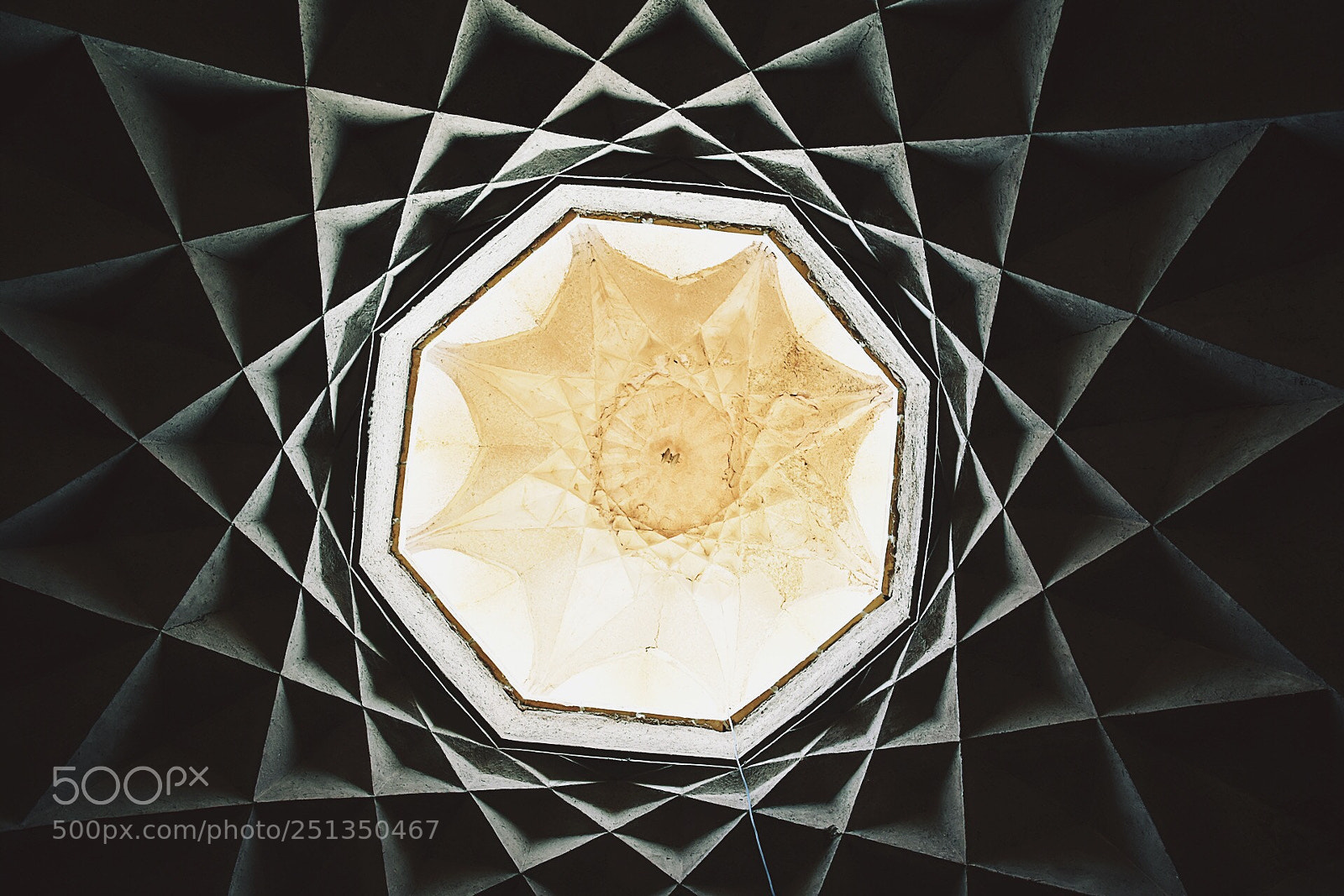 Nikon D5500 sample photo. Roof in the roof  photography