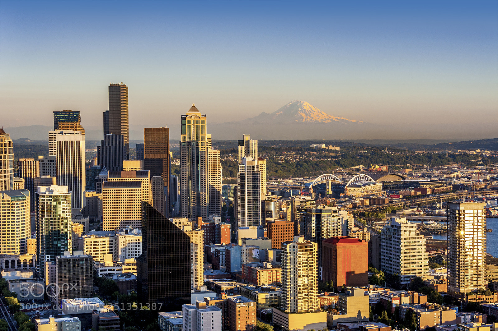 Nikon D700 sample photo. Mount rainier and downtown photography