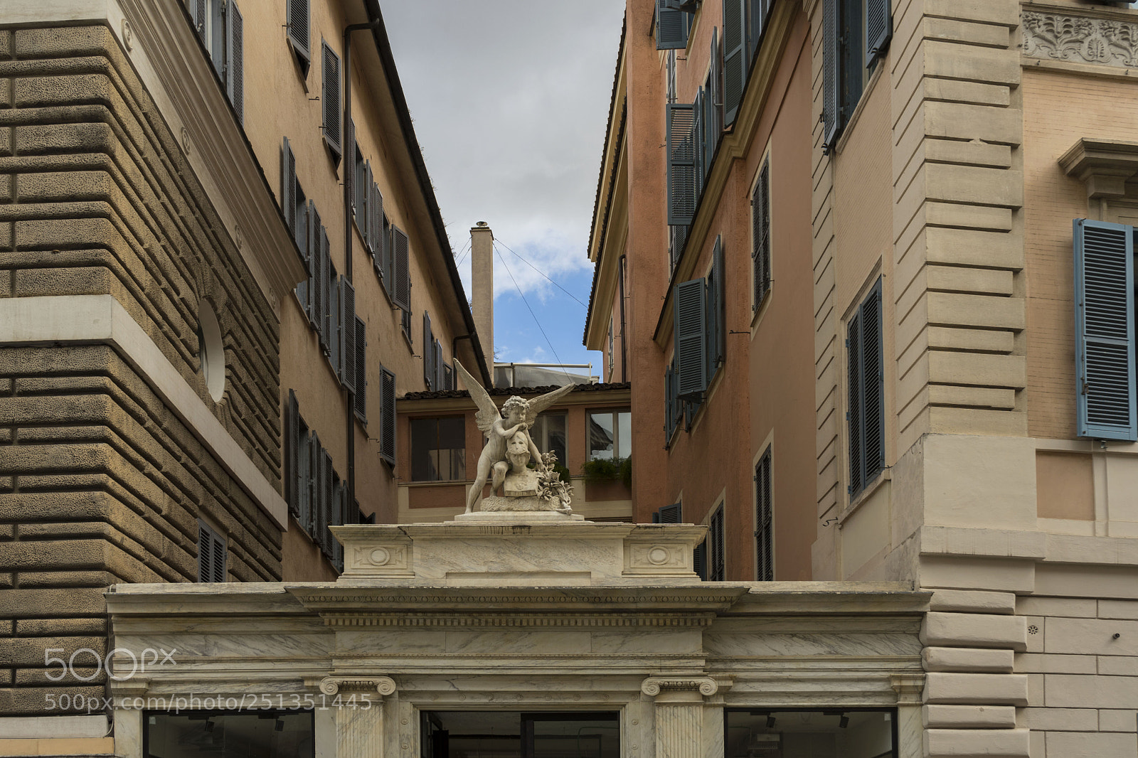 Sony a7 II sample photo. Statue photography