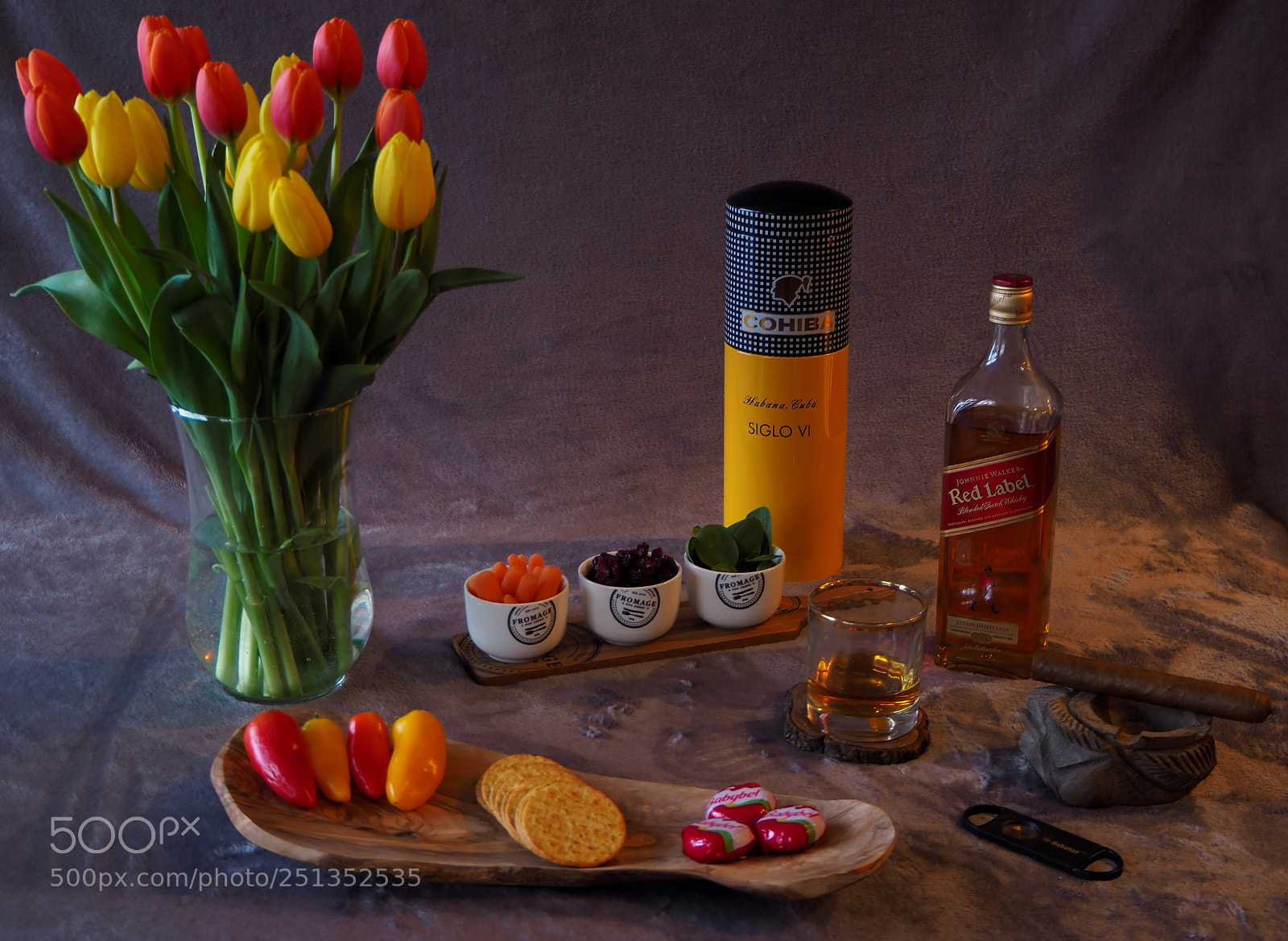 Olympus OM-D E-M10 II sample photo. Still life photography