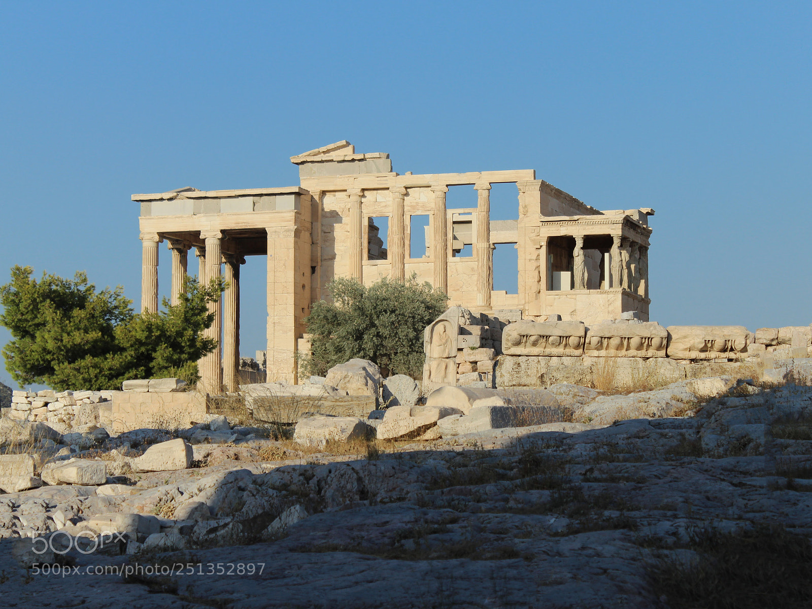 Canon EOS 1300D (EOS Rebel T6 / EOS Kiss X80) sample photo. Acropolis of athens photography