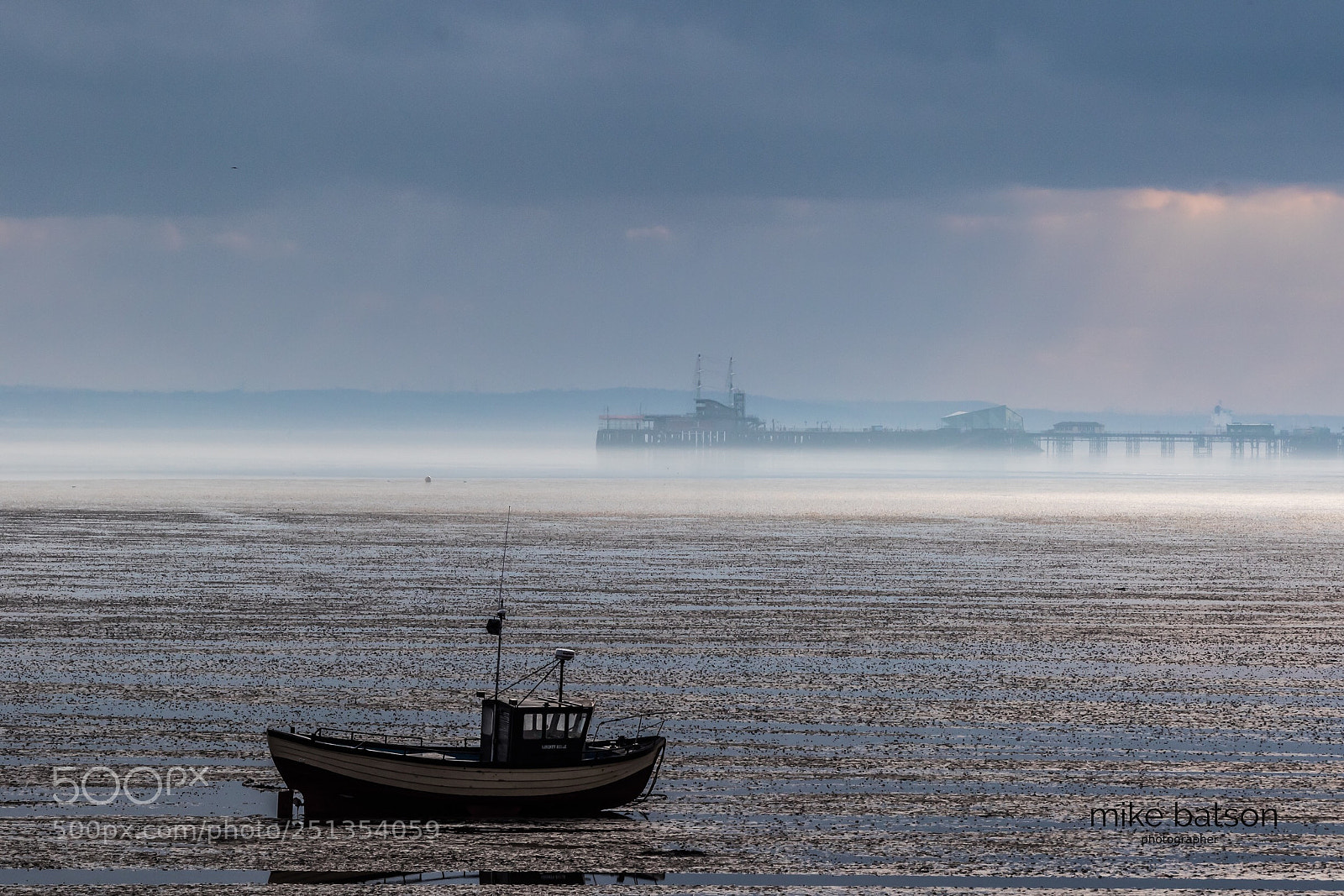 Canon EOS 7D Mark II sample photo. Misty pier photography