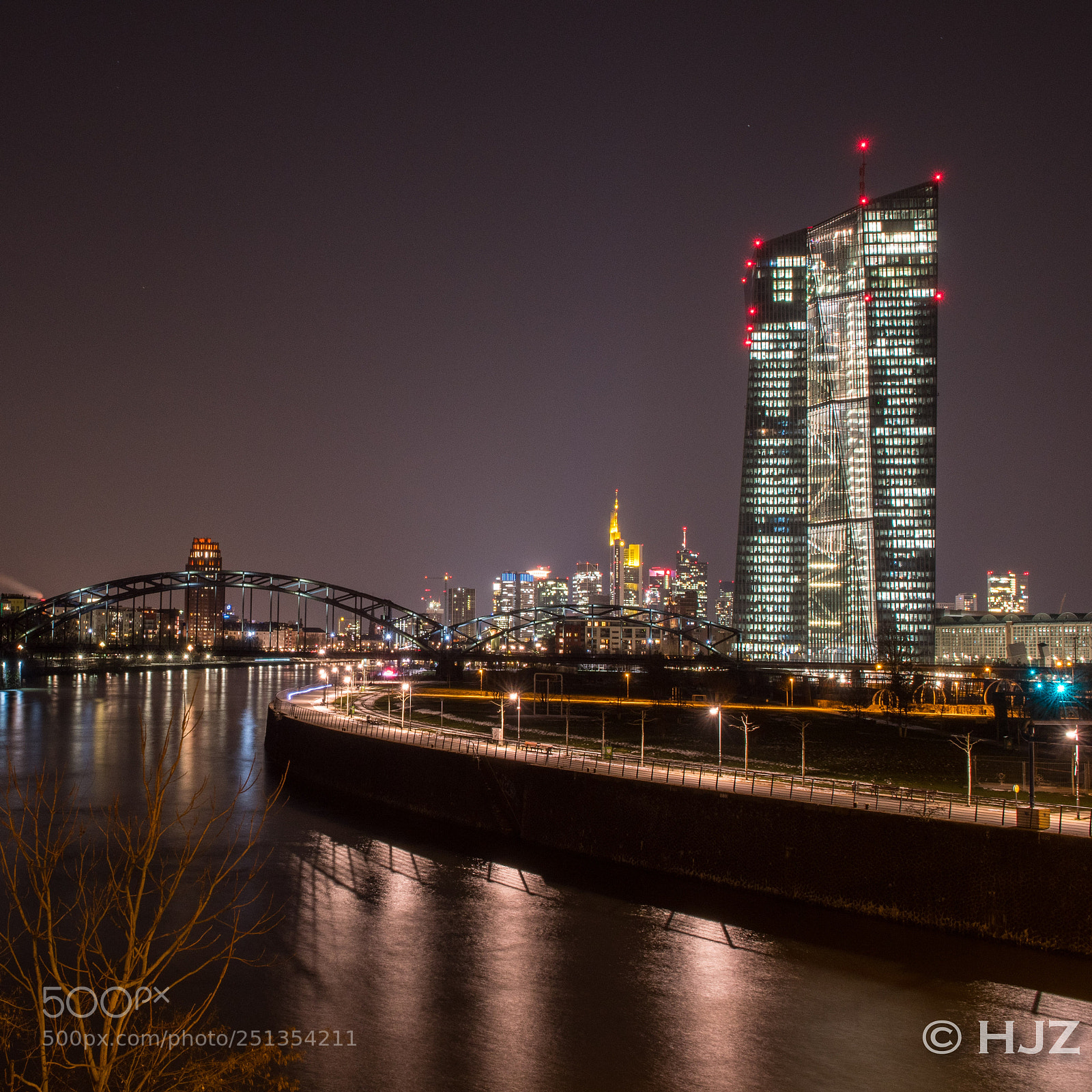 Nikon D500 sample photo. Night worker @ ecb photography