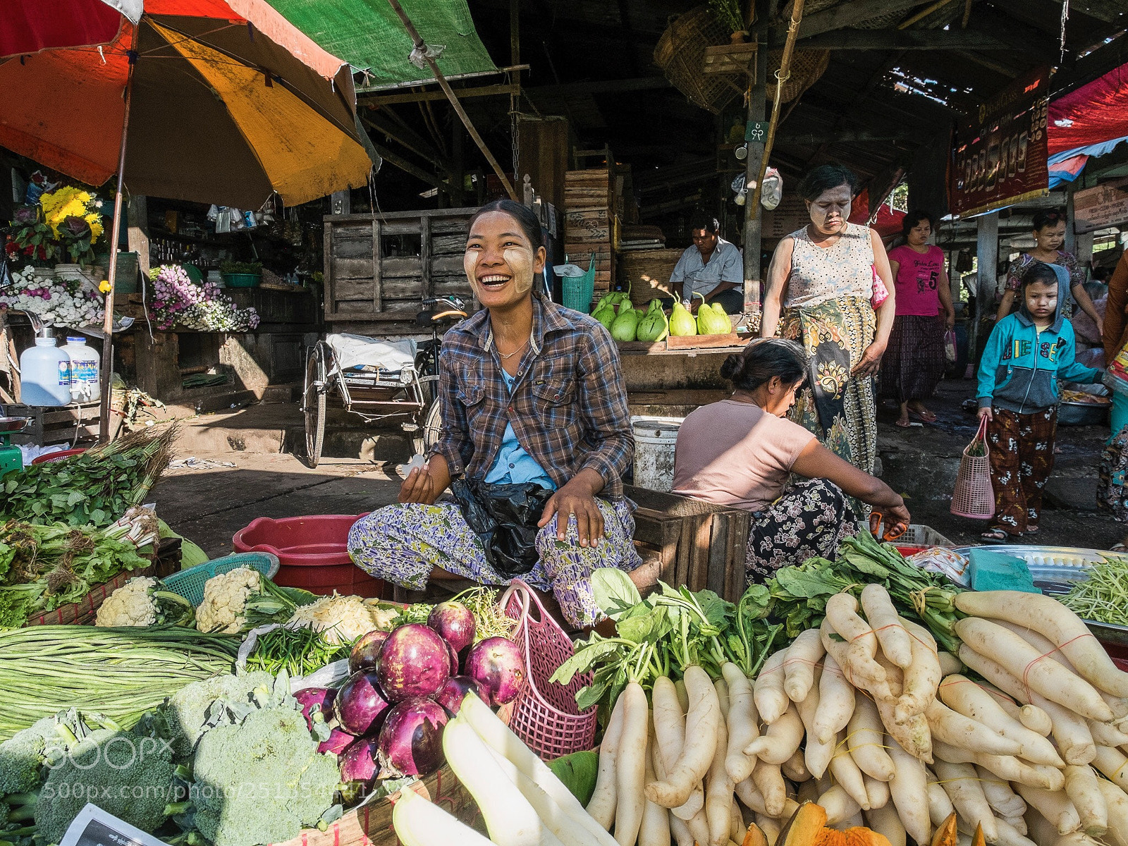 Fujifilm X-E1 sample photo. Yangon market  photography