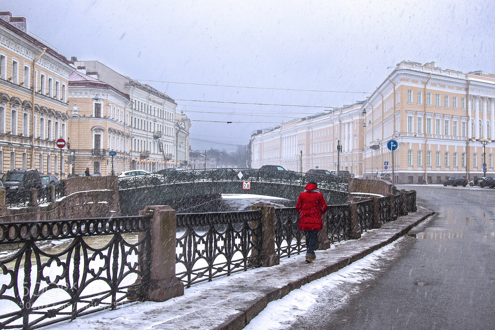 Canon EOS 500D (EOS Rebel T1i / EOS Kiss X3) sample photo. Moika embankment. blizzard photography