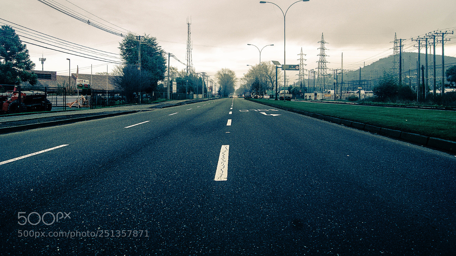 Sony Alpha DSLR-A290 sample photo. Street photography