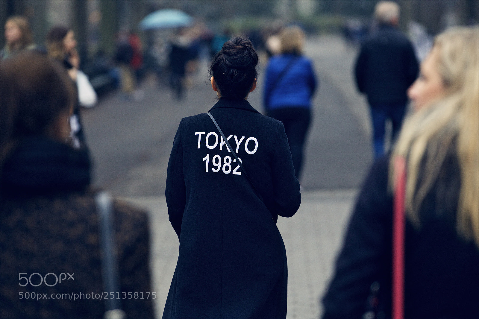 Canon EOS 5D Mark II sample photo. Tokyo 1982 photography
