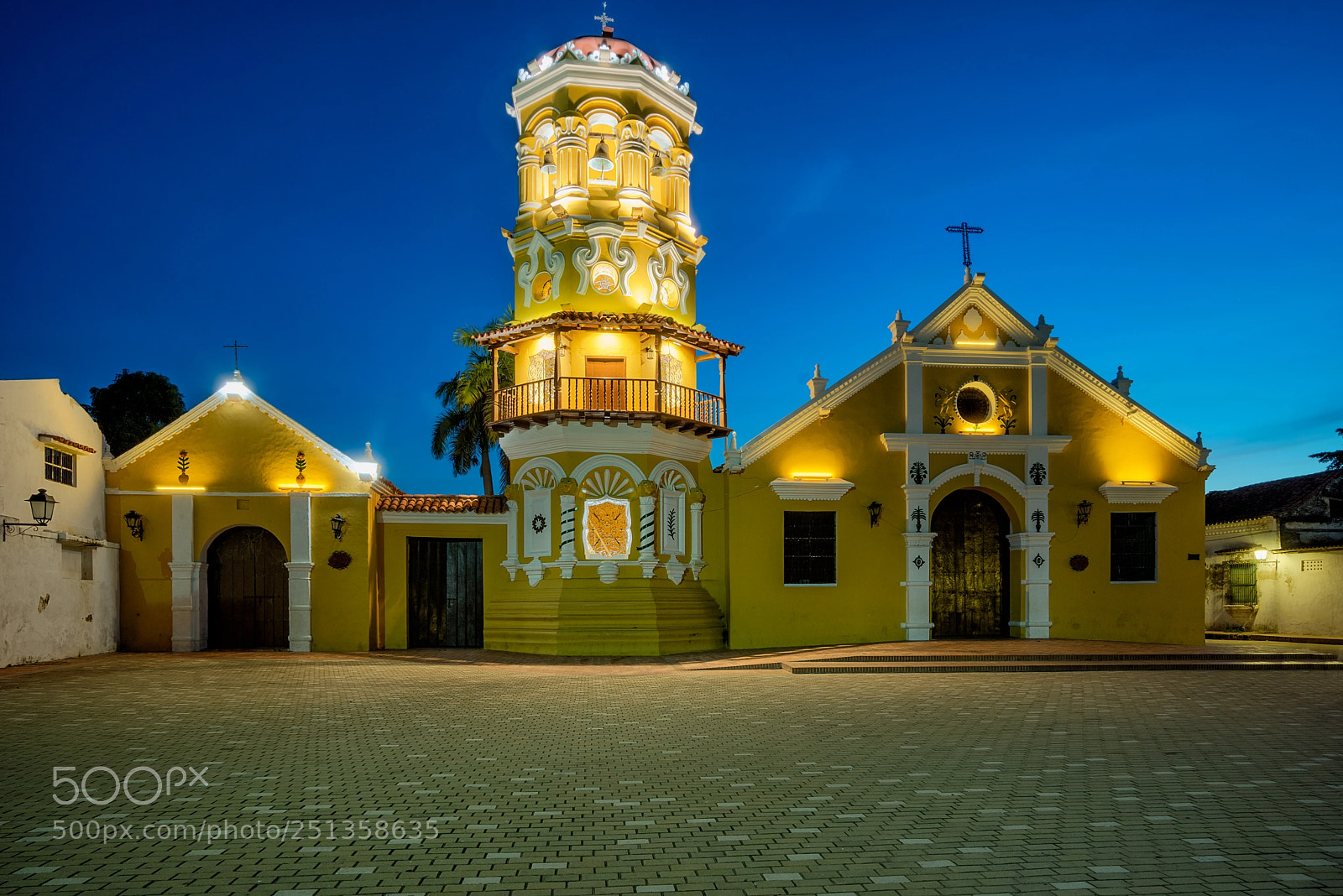 Sony a7R sample photo. Mompox church photography