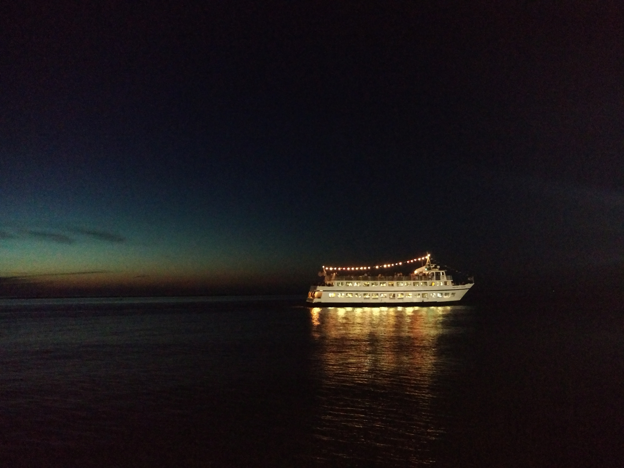 Motorola Moto X Pure Edition sample photo. Boat_night_lake photography