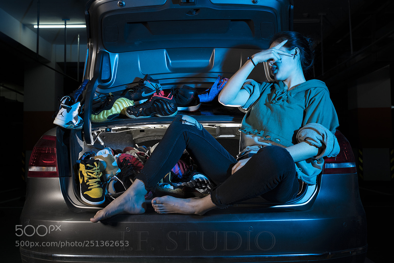 Pentax K-1 sample photo. A sneaker girl photography