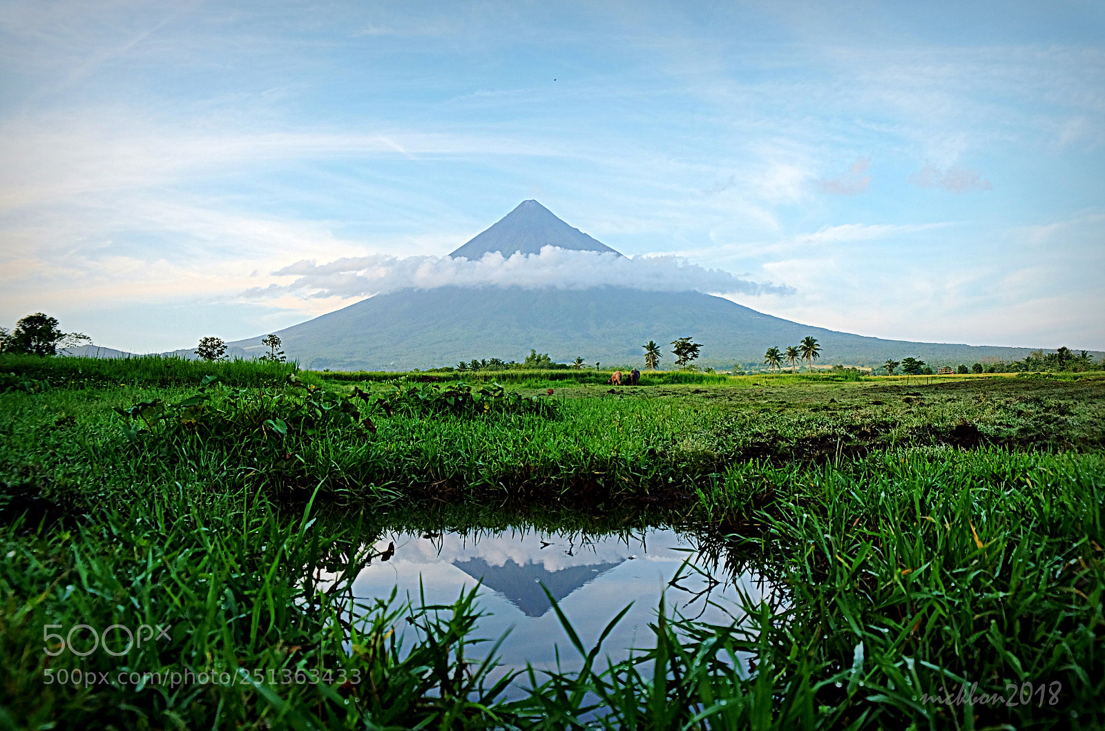 Fujifilm X-T10 sample photo. Mayon photography