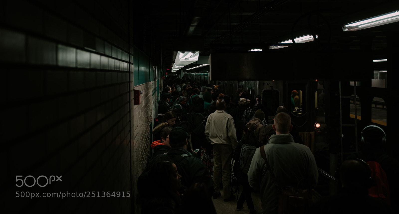 Fujifilm X100F sample photo. Rush hour photography