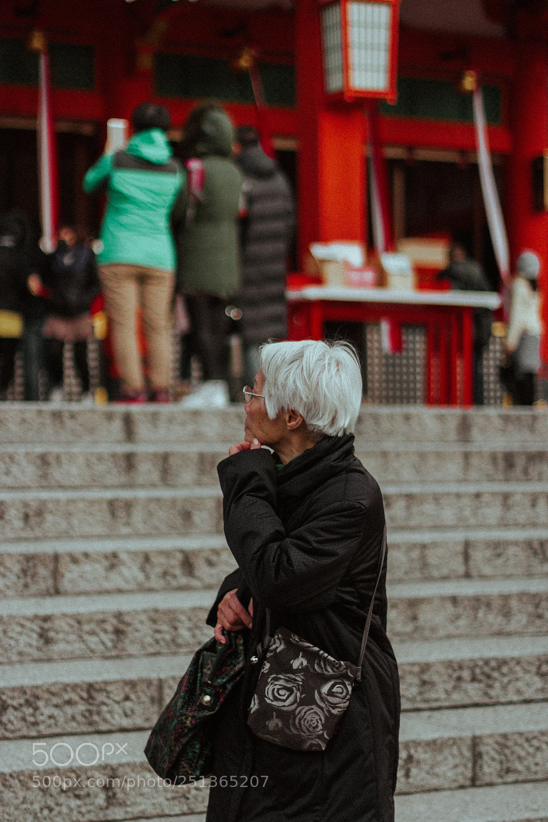 Canon EOS 1200D (EOS Rebel T5 / EOS Kiss X70 / EOS Hi) sample photo. Contemplating woman photography