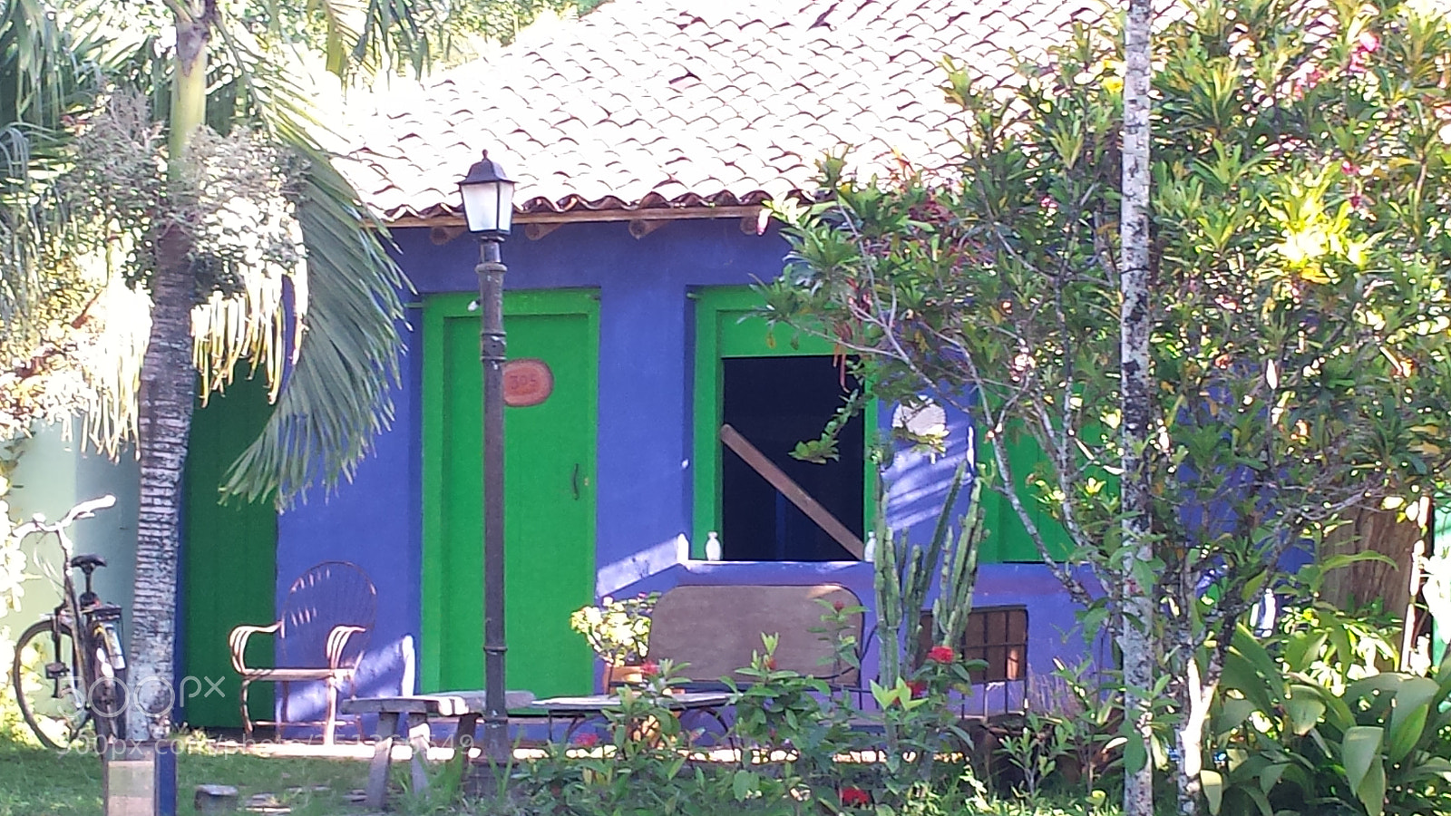 Samsung Galaxy S4 sample photo. Quadrado, trancoso, bahia photography