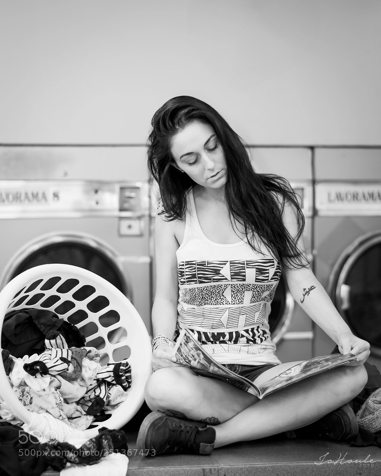 Nikon D800 sample photo. Laundry time with andie photography