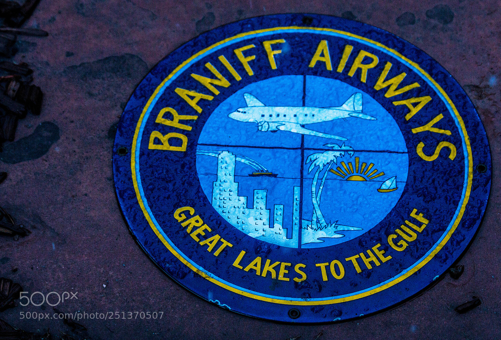 Canon EOS 70D sample photo. Braniff lives on photography