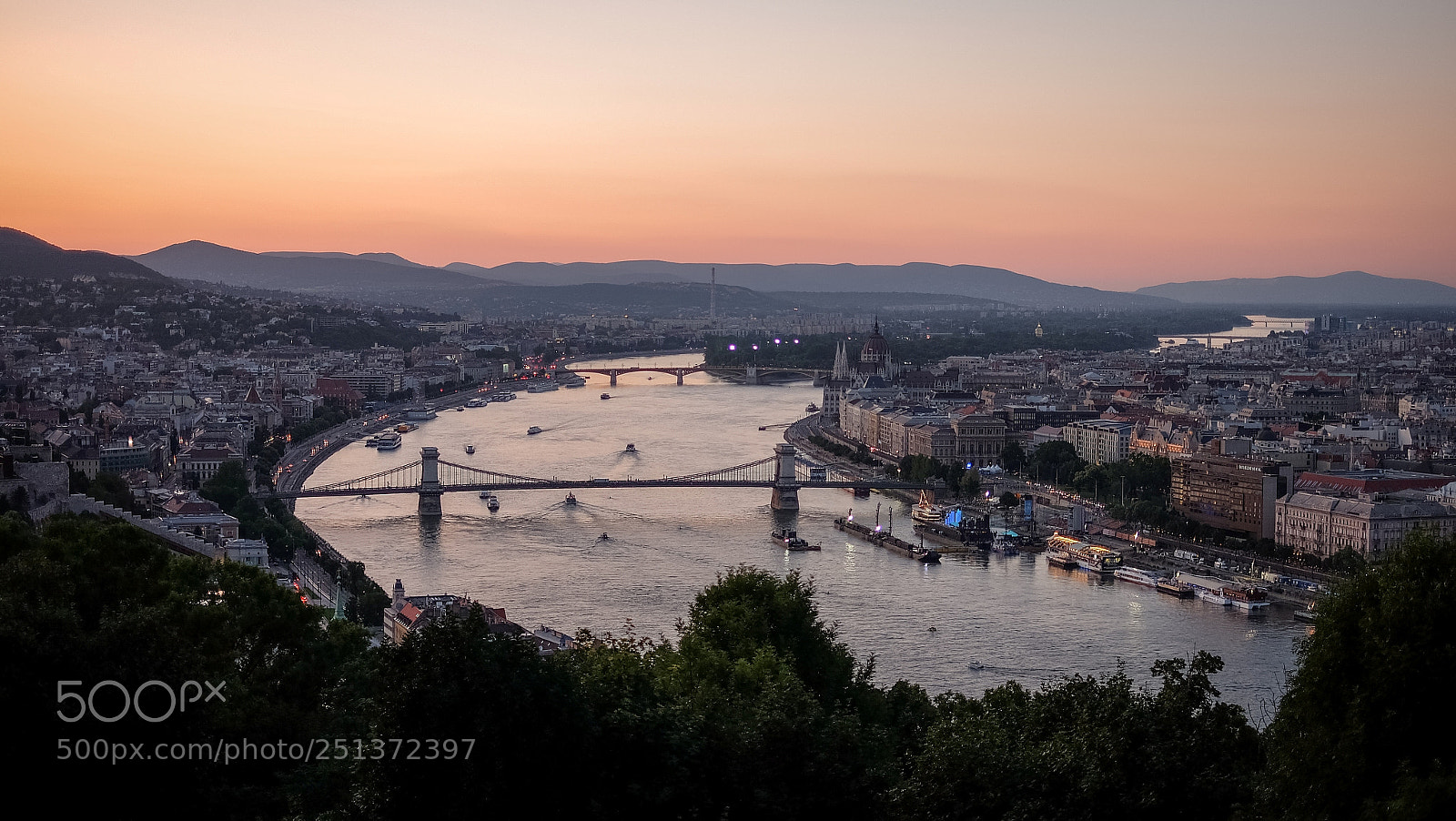 Fujifilm X-A1 sample photo. Budapest photography