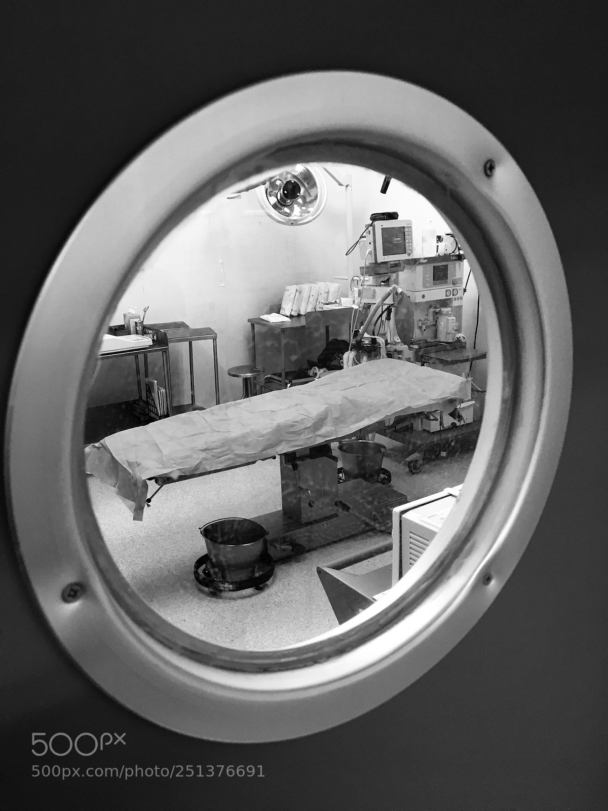 Apple iPhone 6s sample photo. Operating room photography