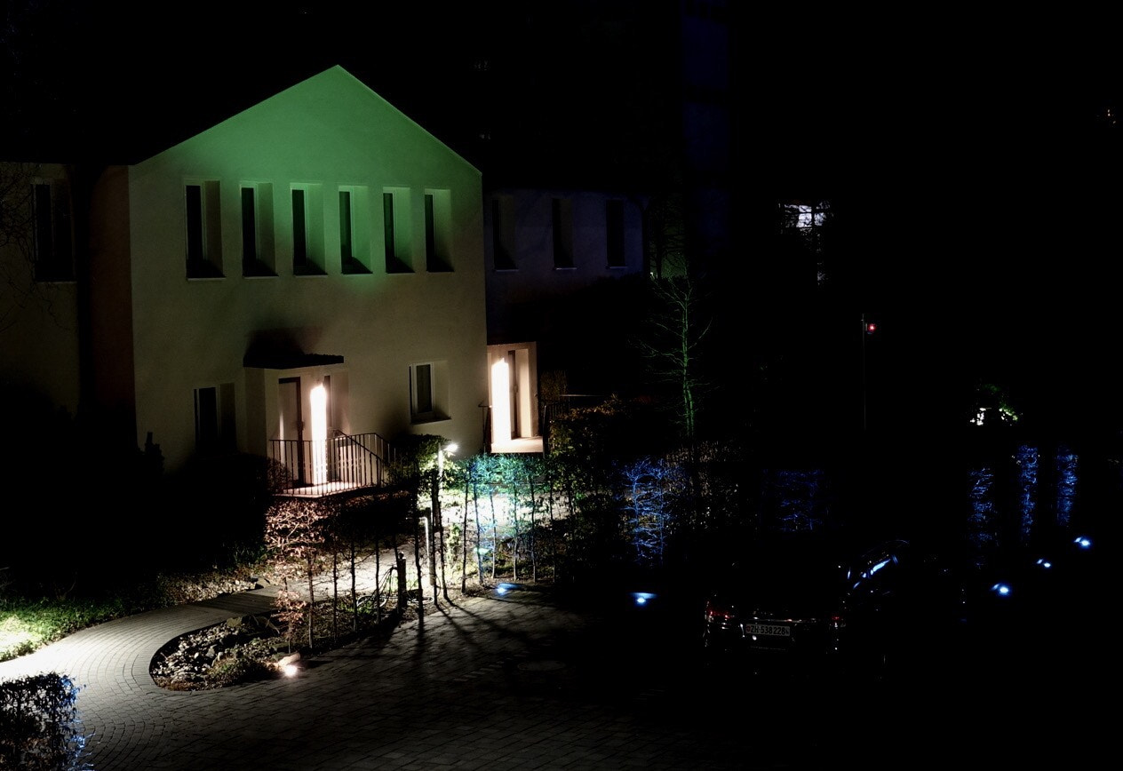 Sony Cyber-shot DSC-RX10 II sample photo. Night photography