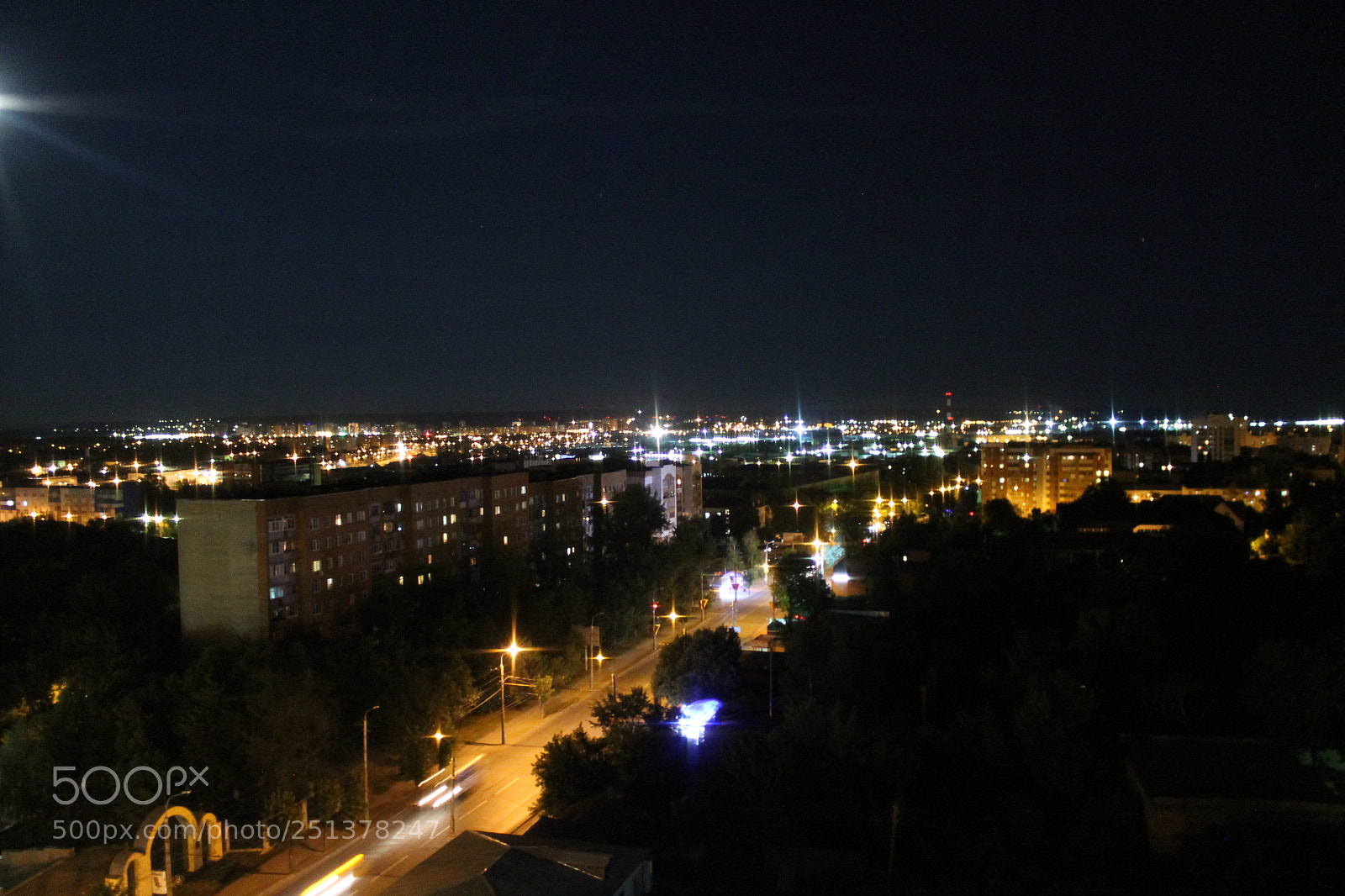 Canon EOS 1100D (EOS Rebel T3 / EOS Kiss X50) sample photo. Night city lights photography