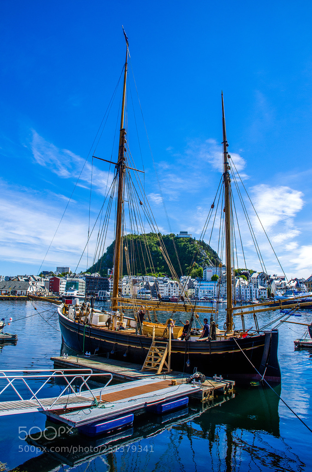 Nikon D7000 sample photo. Alesund summer photography