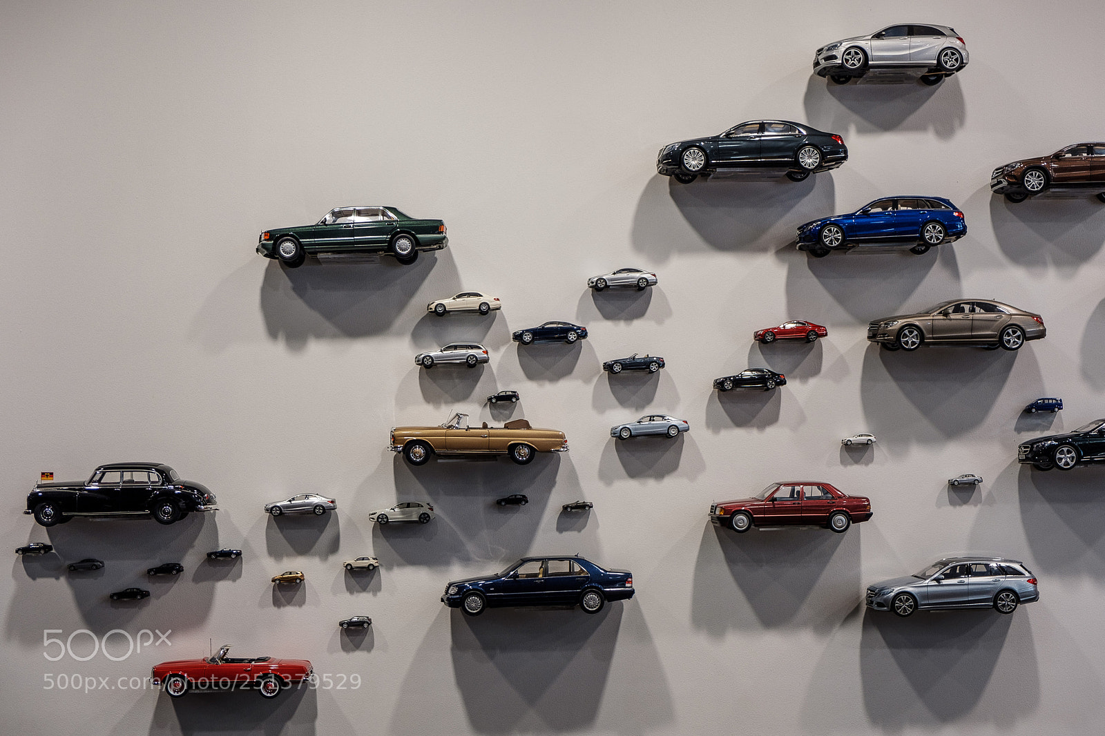Fujifilm X-T20 sample photo. Mercedes wall photography
