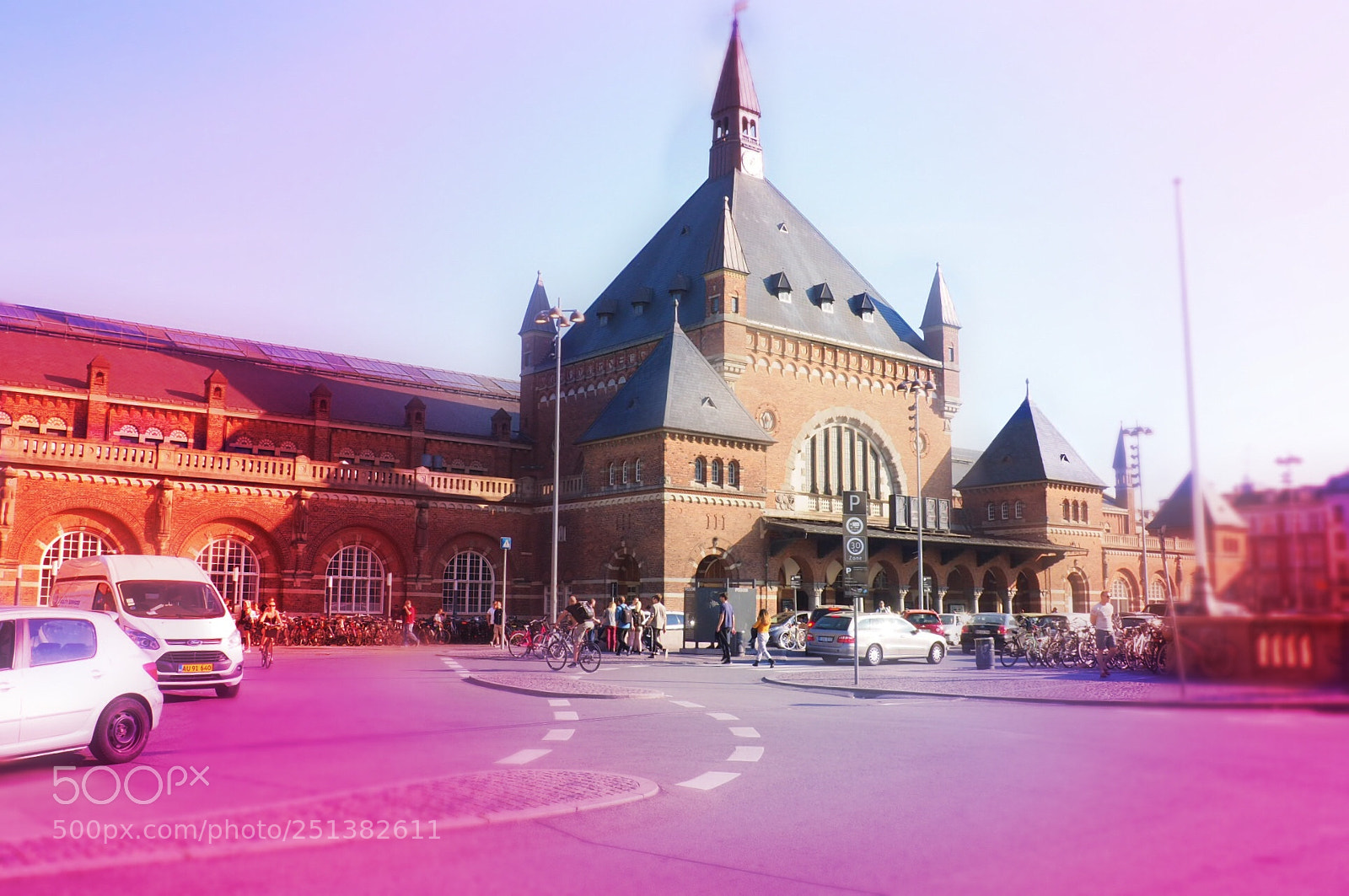 Olympus OM-D E-M10 II sample photo. Copenhagen, train station photography