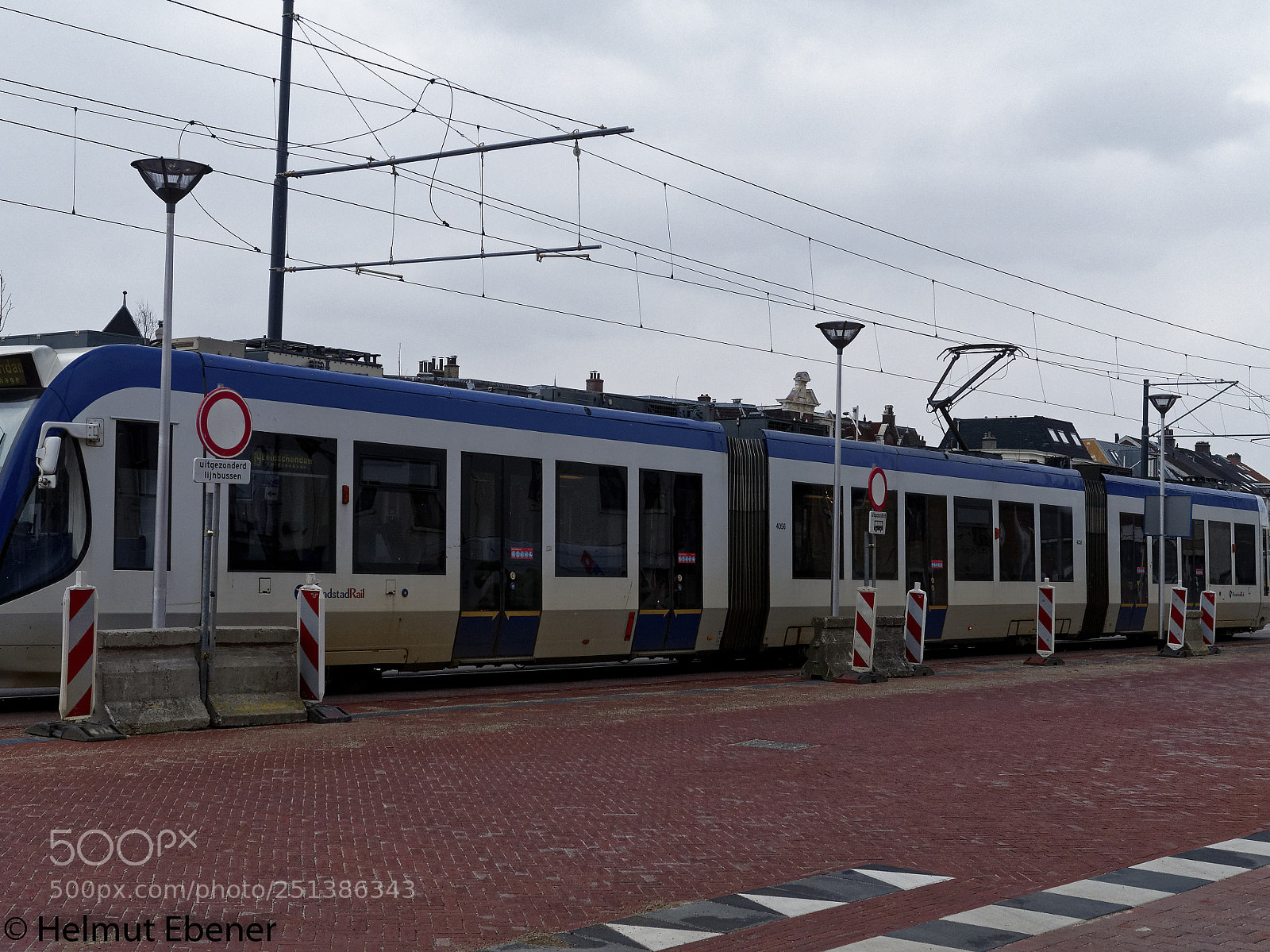 Olympus OM-D E-M5 sample photo. Delft nl, die tram photography