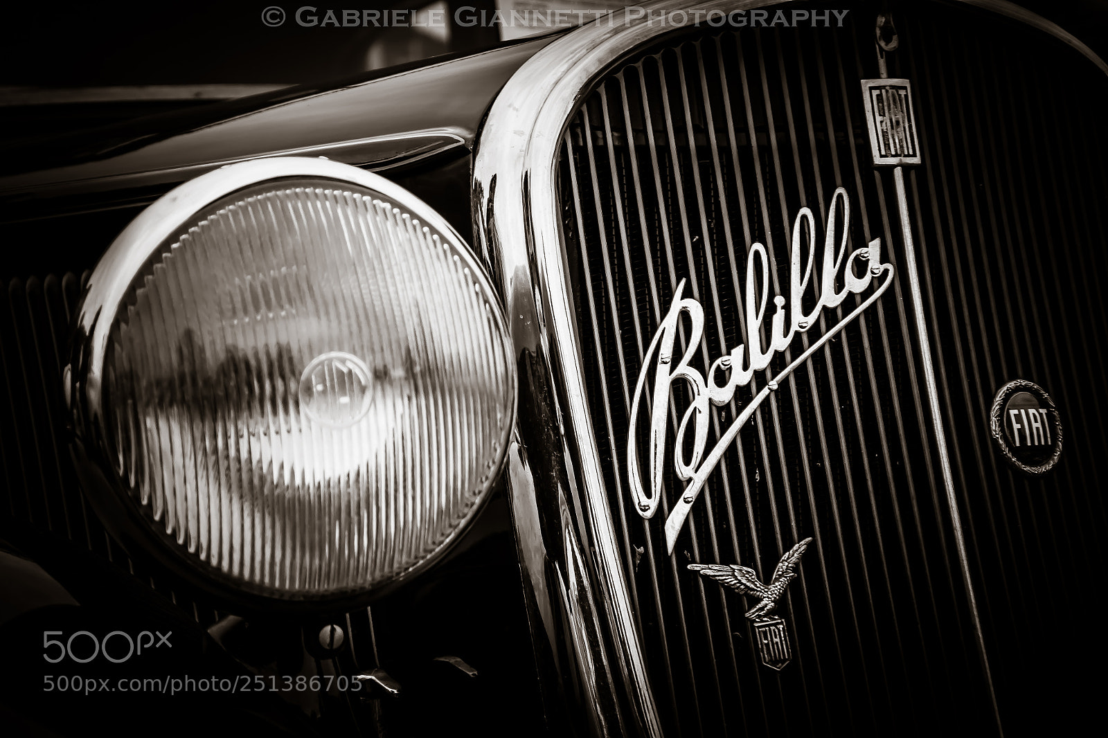 Nikon D3100 sample photo. Historic cars photography
