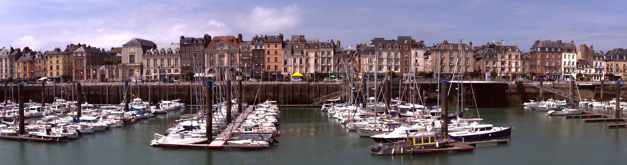 Sony Alpha DSLR-A550 sample photo. Dieppe le bassin photography