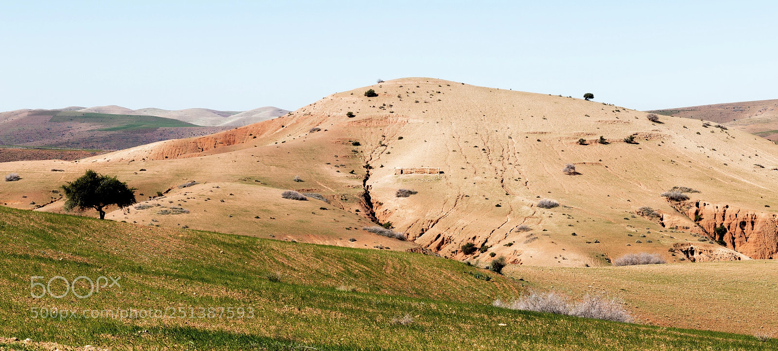 Canon EOS 70D sample photo. The hill photography