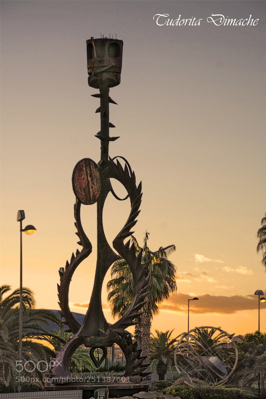 Nikon D7100 sample photo. Sculpture of iron photography