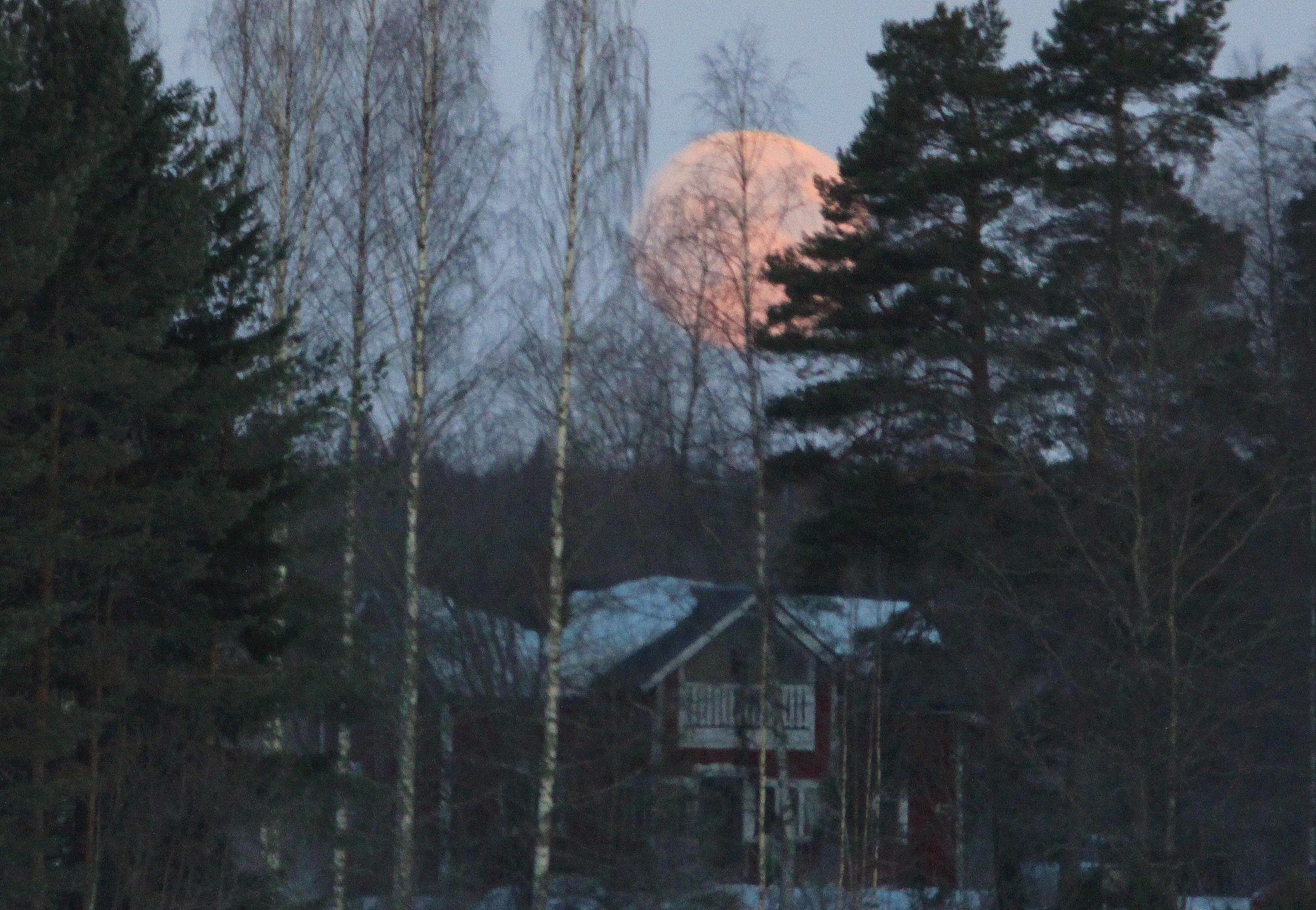 Canon EOS 700D (EOS Rebel T5i / EOS Kiss X7i) sample photo. "the moon-landing" photography