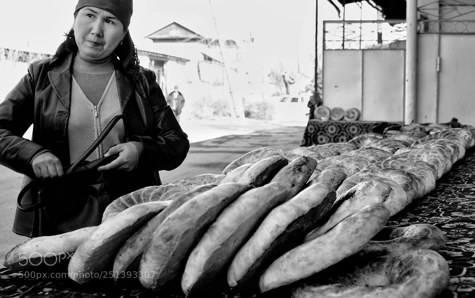 Sony Alpha DSLR-A200 sample photo. Street life in central photography
